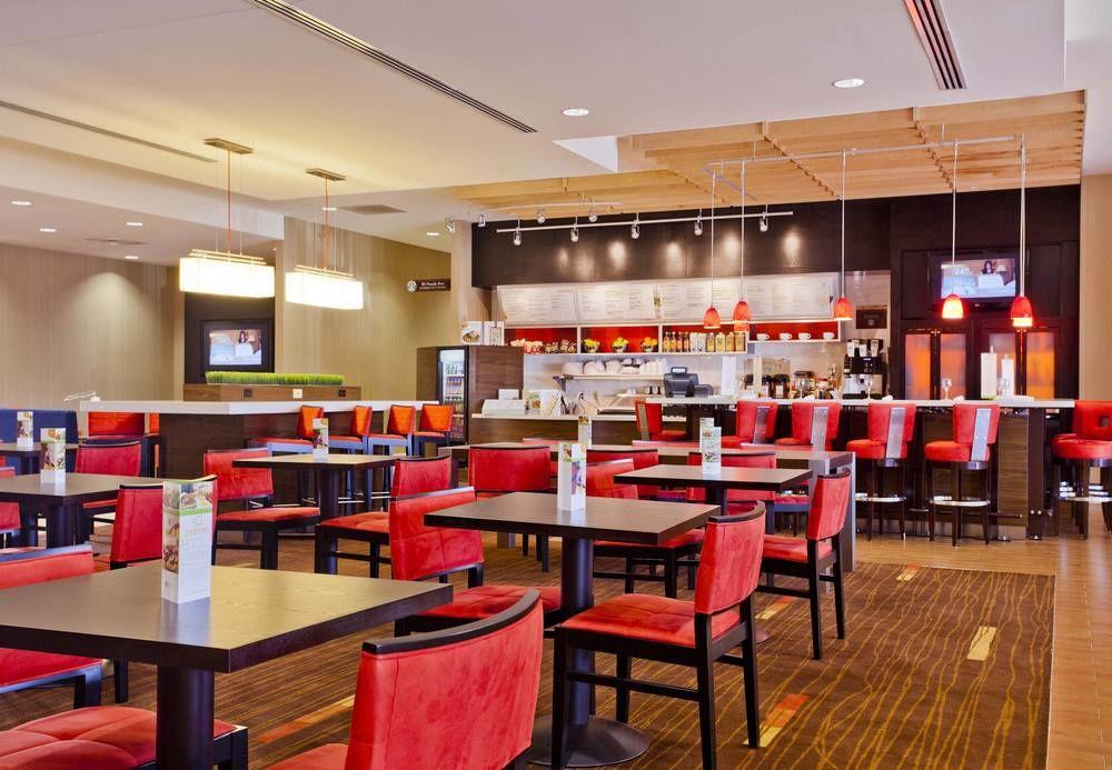 Отель Courtyard Charlotte Airport North Экстерьер фото