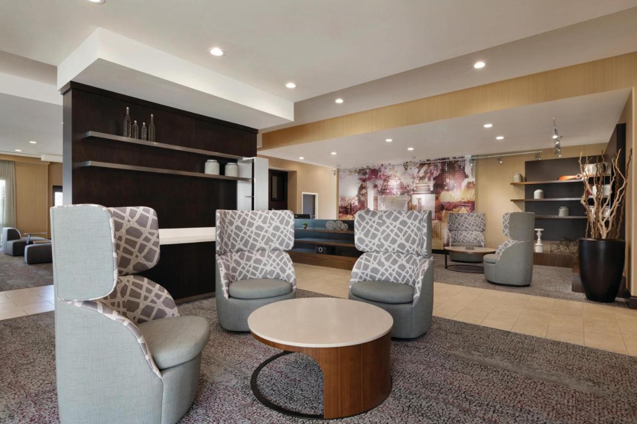 Отель Courtyard Charlotte Airport North Экстерьер фото