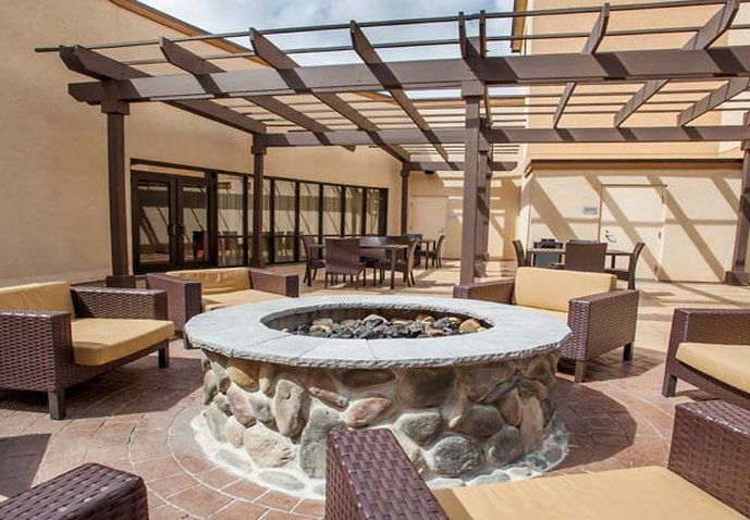 Отель Courtyard Charlotte Airport North Экстерьер фото