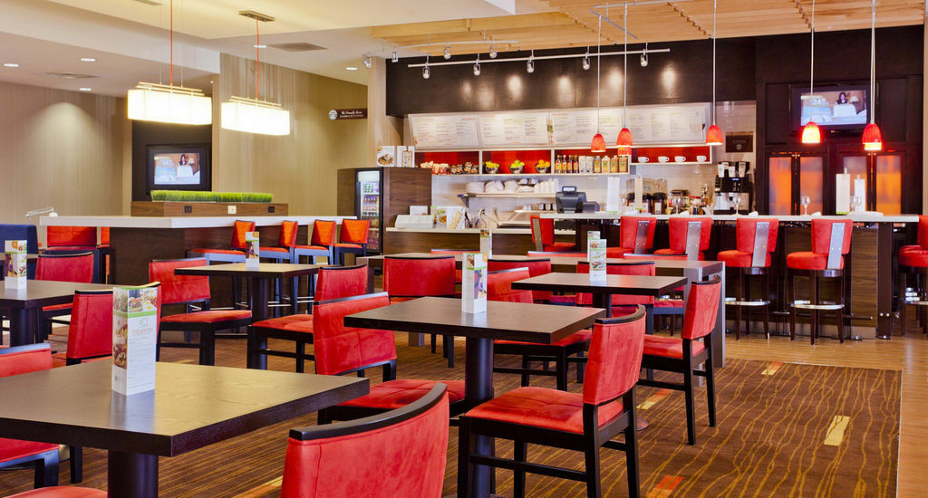 Отель Courtyard Charlotte Airport North Экстерьер фото